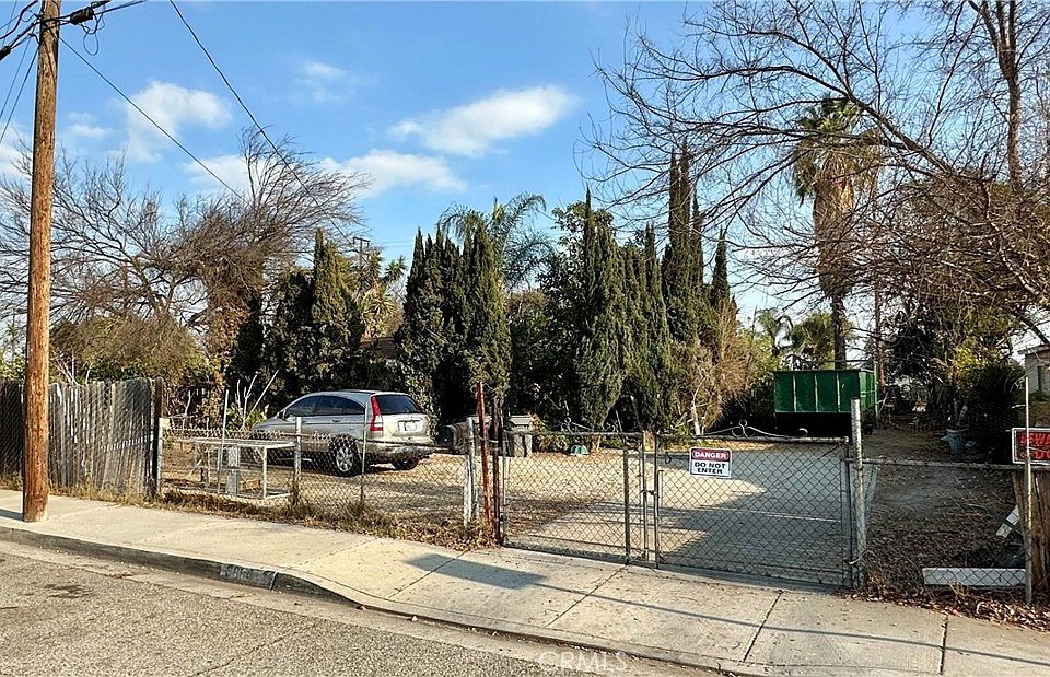 mrm-∞-k 3884 Saddle Dr, Palmdale, CA 93551 | MLS #25005866 | Zillow