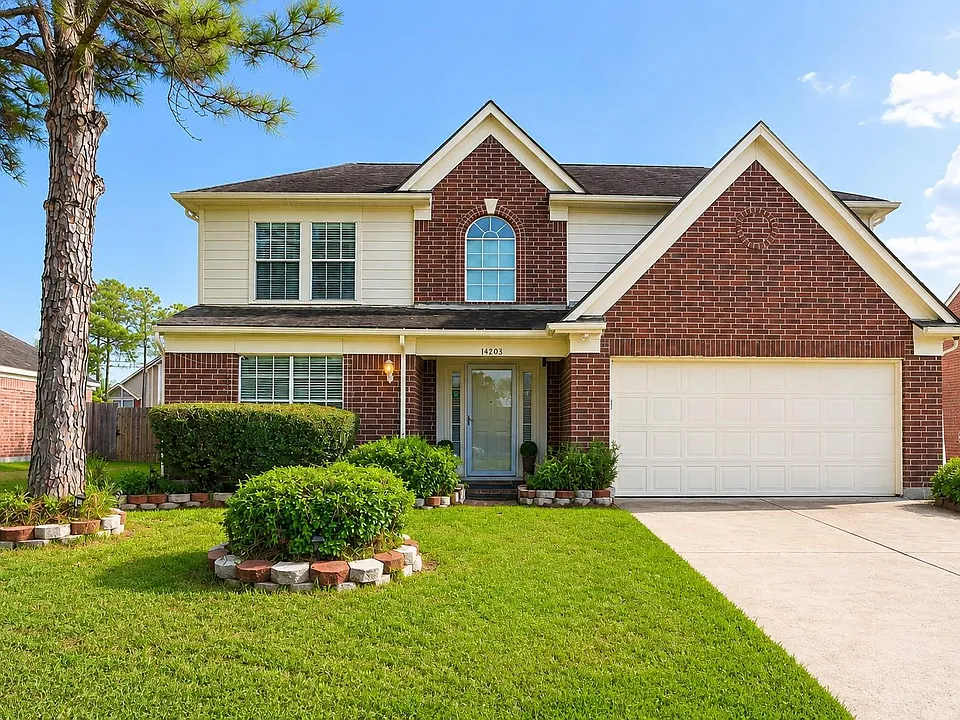14203 Almond Bay Ln