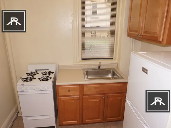 1444 Commonwealth Ave APT 4, Allston, MA 02134