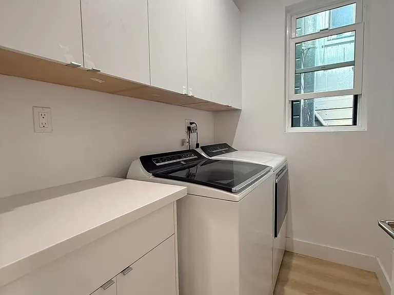 710 16th Ave — Photo 12