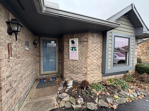 2nd image of 1922 Wedgewood Cir