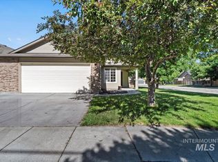 7571 Duncan Ln, Garden City, ID 83714