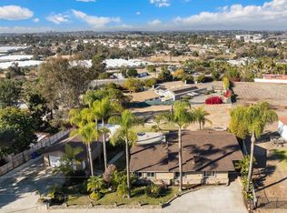 1261 Sunset Dr, Vista, CA 92081