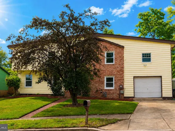 2103 Willowtree Ln, Temple Hills, MD 20748