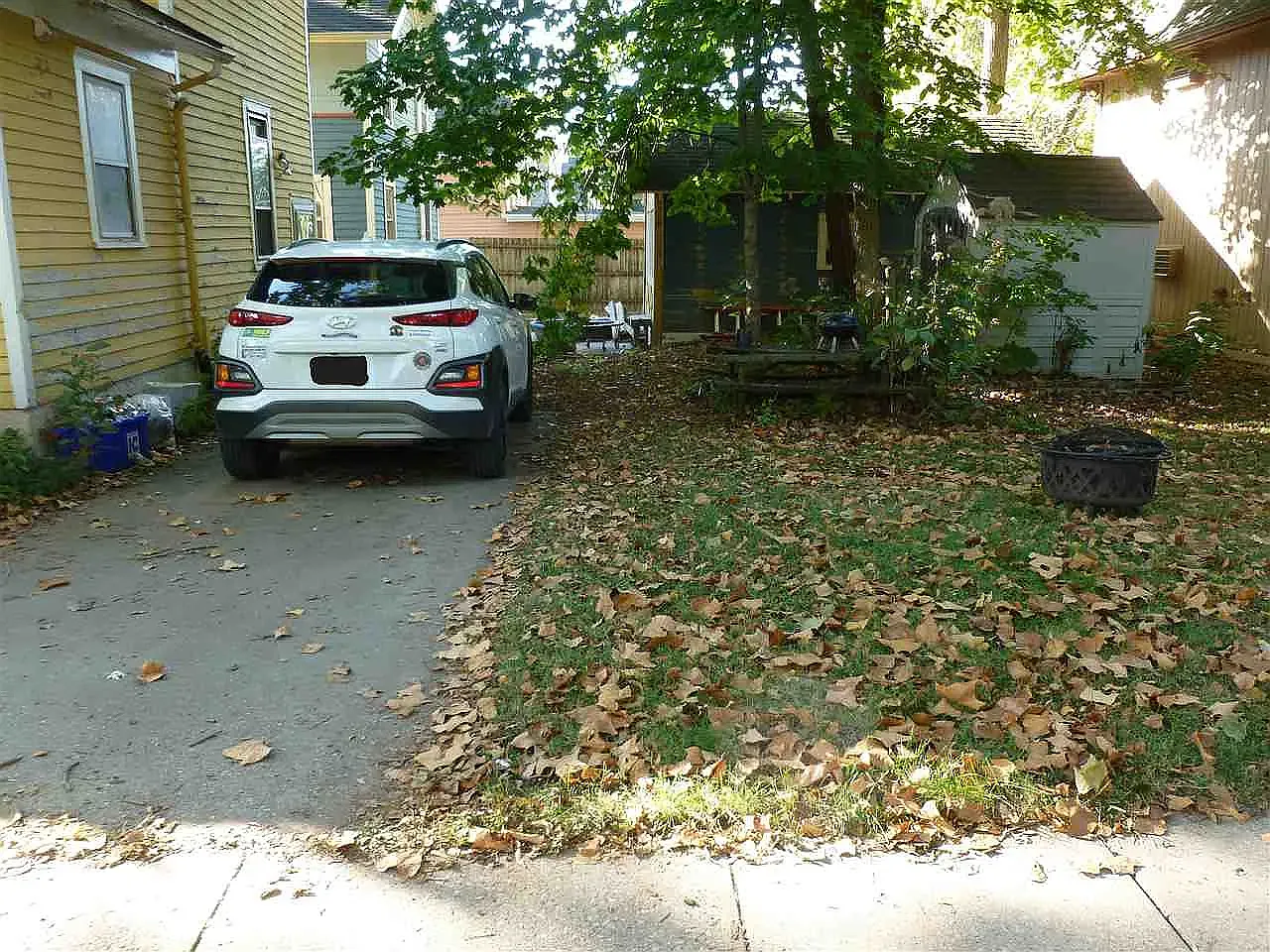 2 bed, 879 sqft, $1,523 — Photo 3