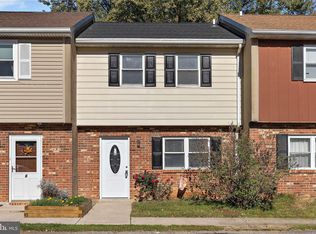 4 David Pl, Newark, DE 19702