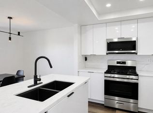 6931 Camino Revueltos, San Diego, CA 92111