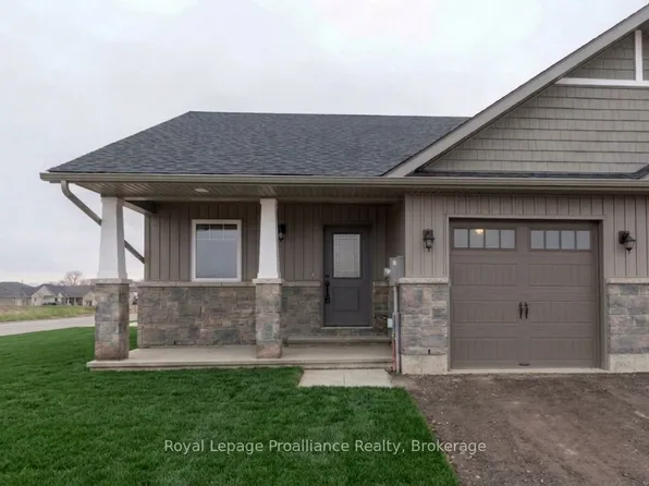 117 Farrington Cres, Prince Edward County, ON K0K 2T0