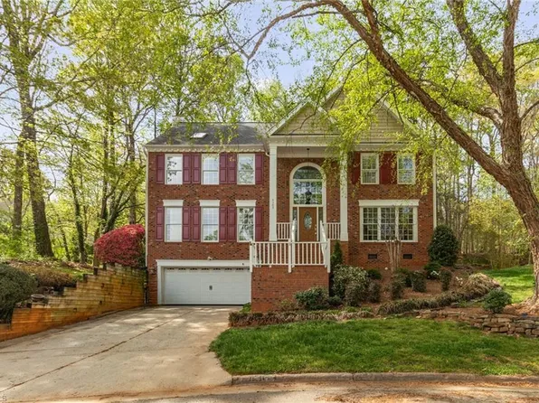 4303 Quail Canyon Ct, Greensboro, NC 27410