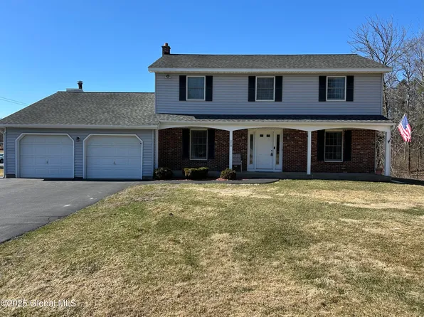 218 County Route 75, Mechanicville, NY 12118