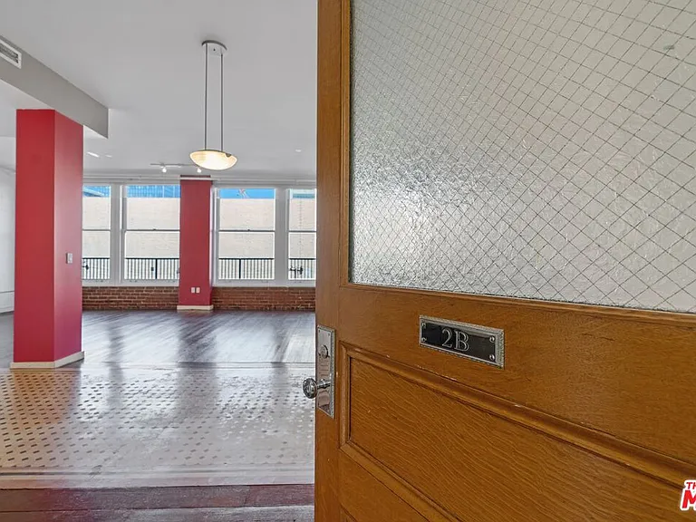 257 S Spring St #2B — Photo 10
