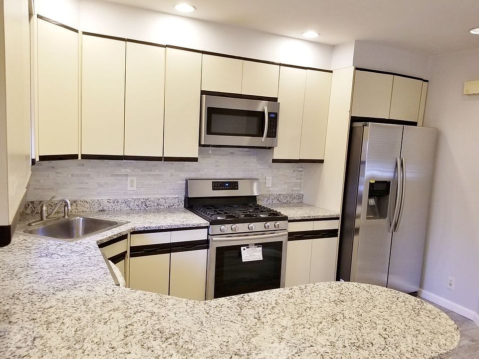 1st image of 26-40 29th St #1CC