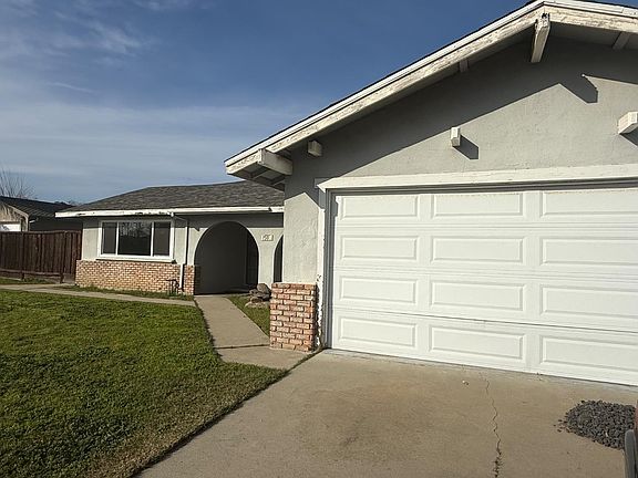 2nd image of 1509 Cabrillo Ct