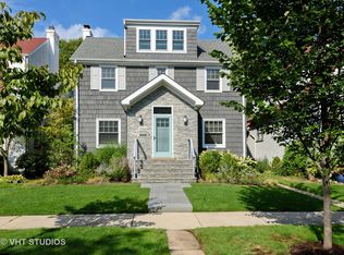 2748 Garrison Ave, Evanston, IL 60201