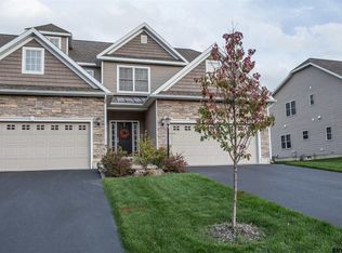 148 Fieldstone Dr, Schenectady, NY 12304