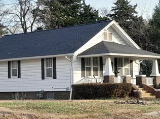 814 N Main St, Jacksonville, IL 62650