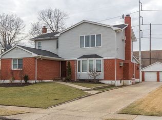 38 Edna Dr, Syosset, NY 11791