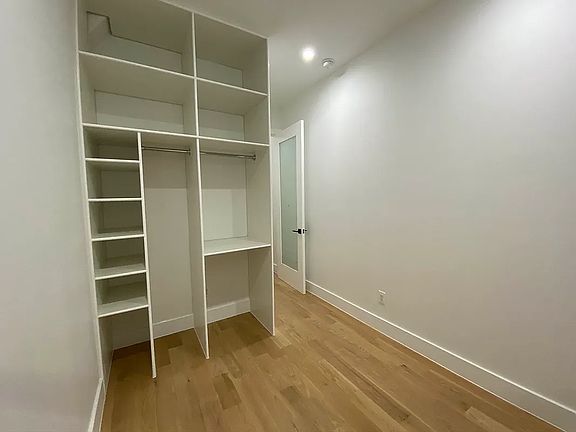 5th image of 10 Saint Nicholas Ave #1