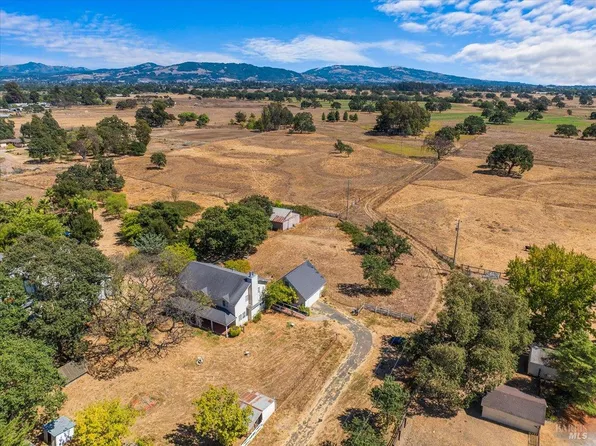 1920 Ludwig Avenue, Santa Rosa, CA 95407