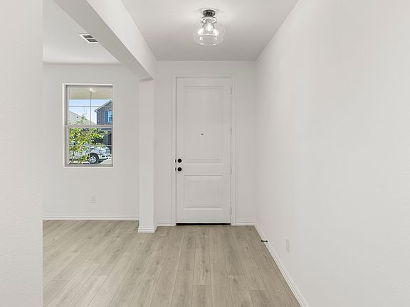 Brookshire at Legacy Hills - Dakota Interior Image 3