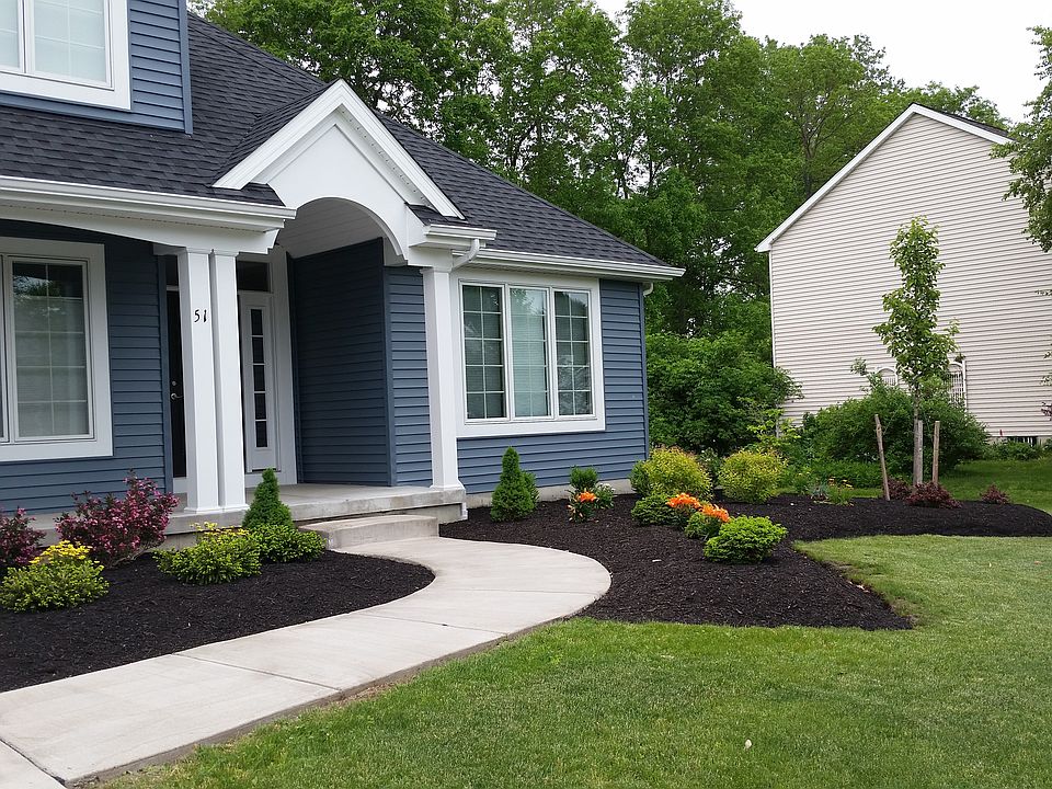 1st image of 51 Burbank Dr