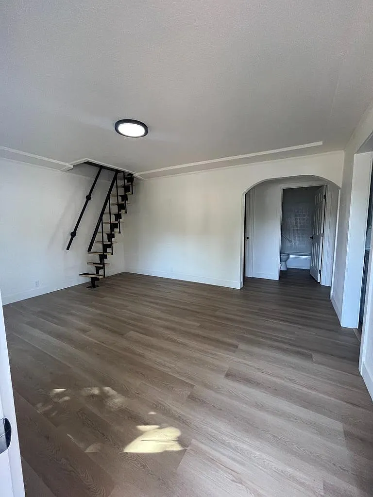 4600 NE 62nd Ave - Unit 6211 — Photo 2