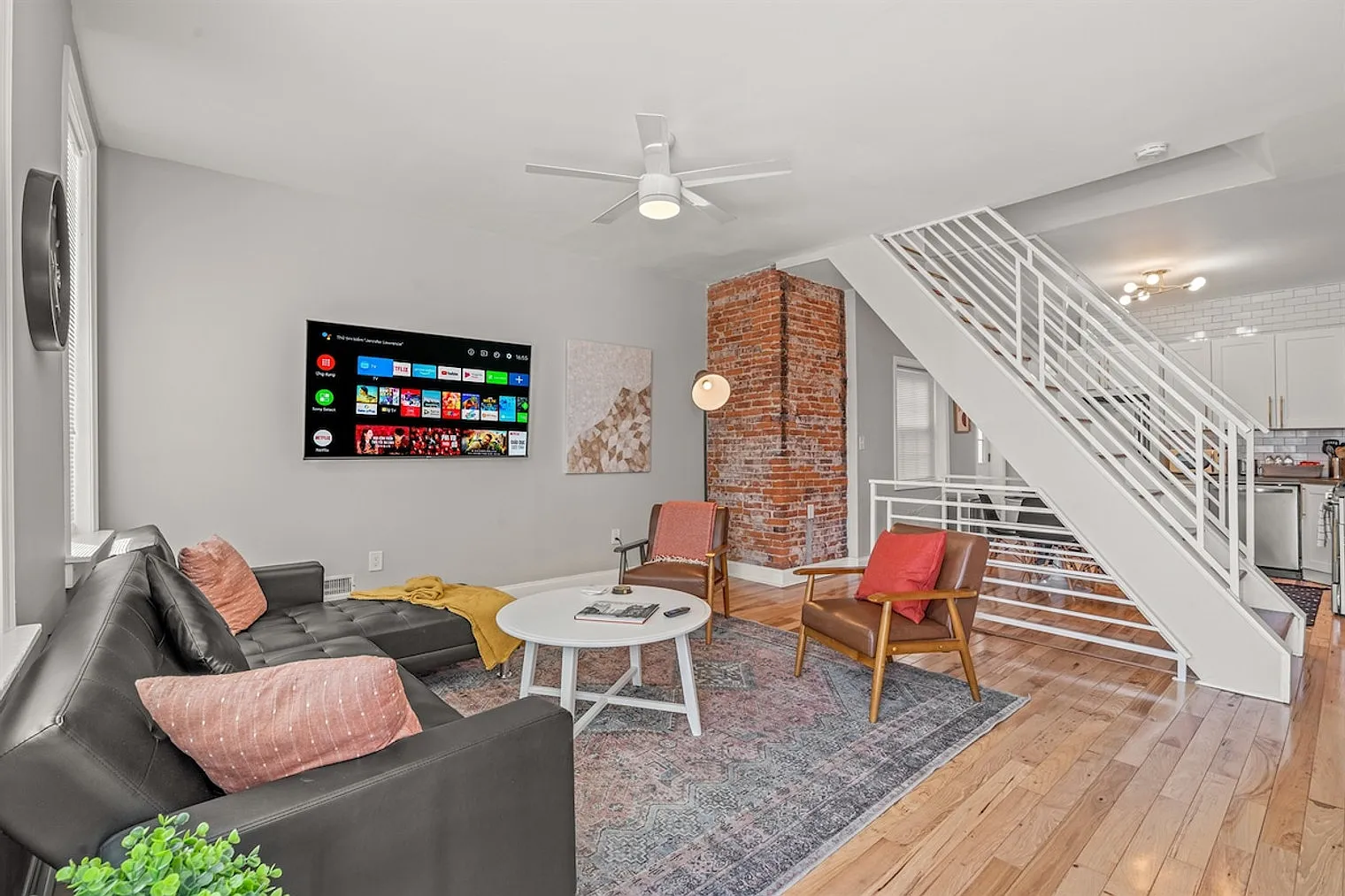 3 bed, 2.0 bath, $7,310 — Photo 3