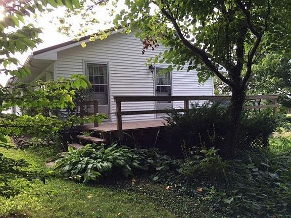 3rd image of 10548 Township Road 390