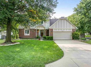 2337 N Stoneybrook Ct, Wichita, KS 67226