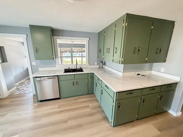 28411 Liberty Rd — Photo 13