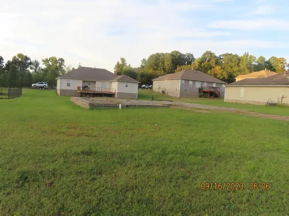 49 Jason Dr, Jackson, TN 38305