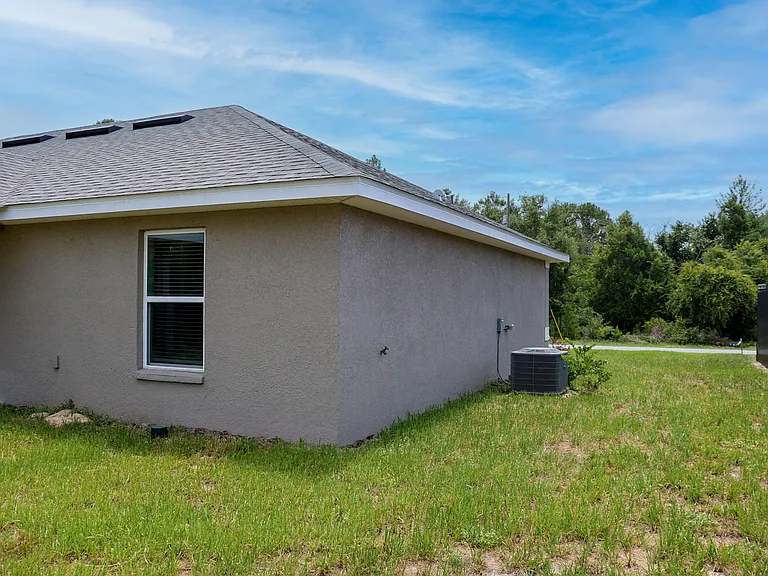 16876 SW 20th Court Rd — Photo 5