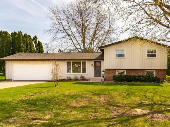 625 N Linn St, Princeton, IL 61356