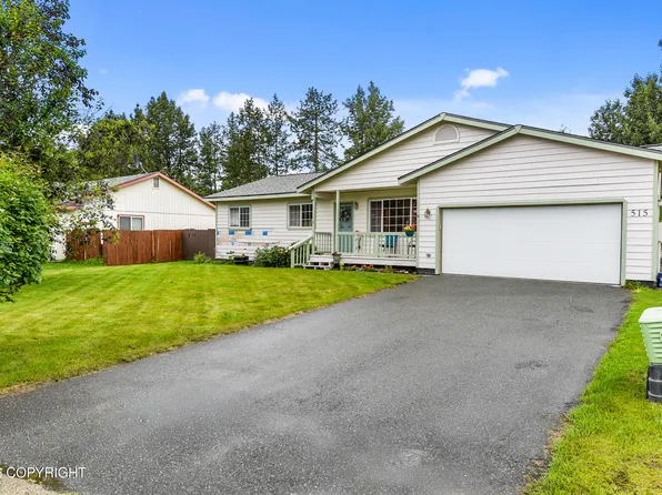 515 W Coville Ln, Palmer, AK 99645