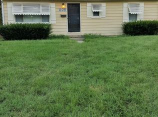 608 NE 67th Ter, Gladstone, MO 64118