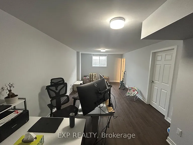 1045 Curraglass Walk — Photo 23