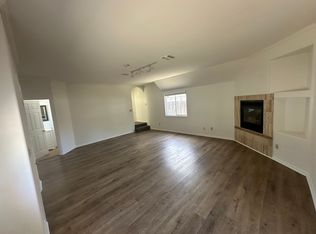 3040 Crescent Way, Thousand Oaks, CA 91362