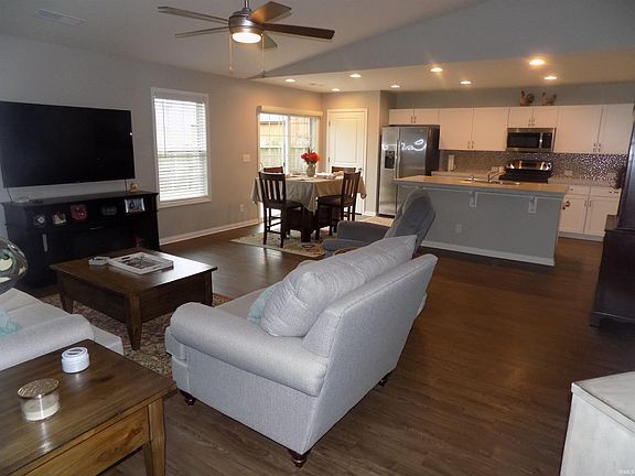 3rd image of 5911 Brookstone Dr