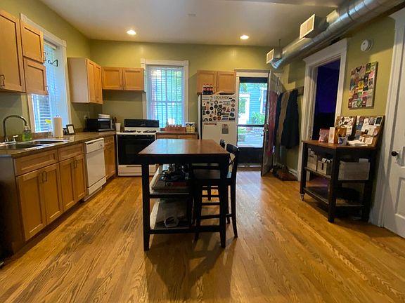 5th image of 2138 W Pierce Ave APT 1