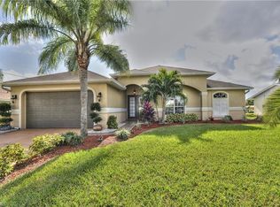300 Kamal Pkwy, Cape Coral, FL 33904