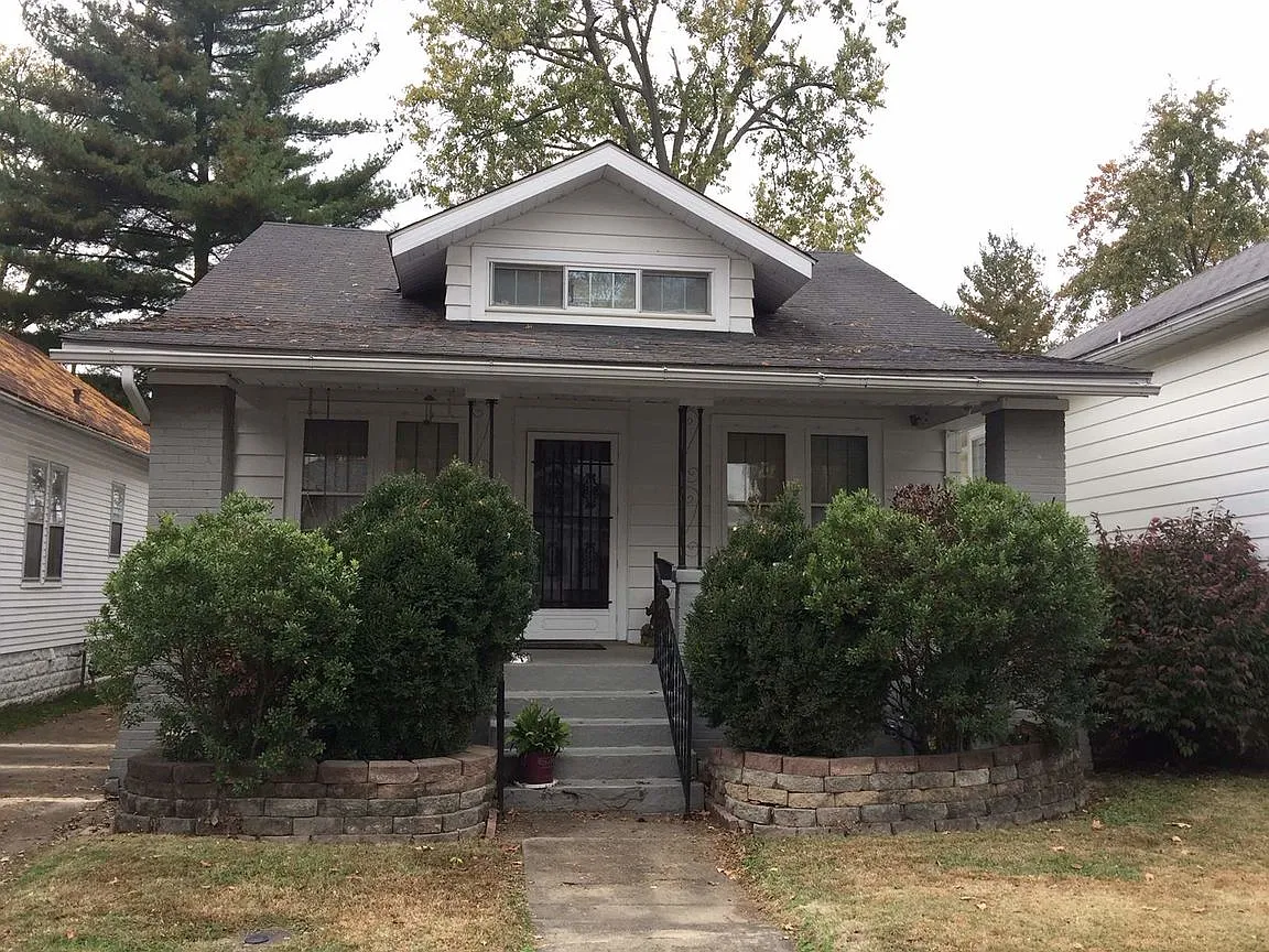 1109 Lodge Ave photo 1