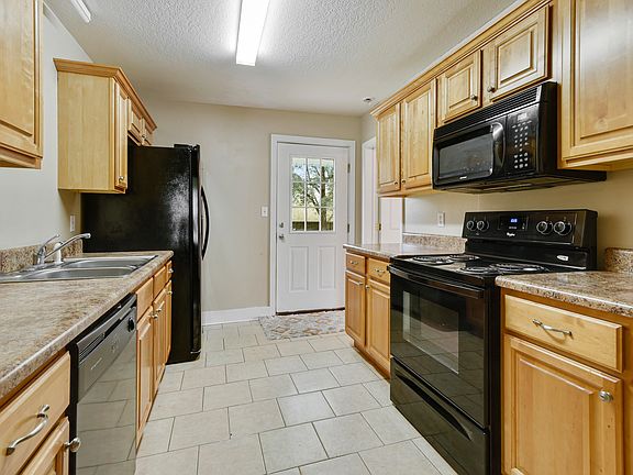 5th image of 2304 8th St