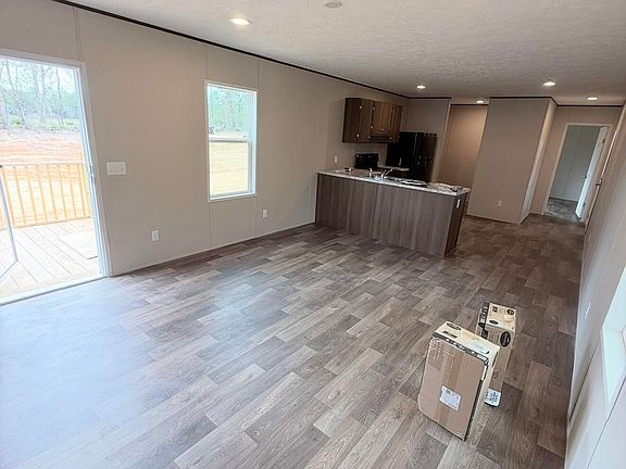 3rd image of 94 Silver Run Progress Rd
