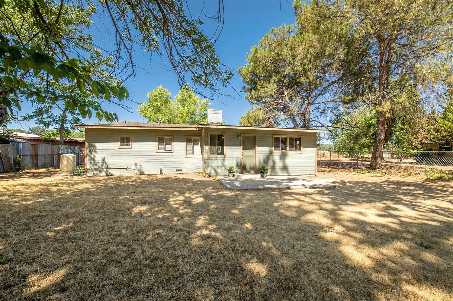 33116 Auberry Rd photo 1