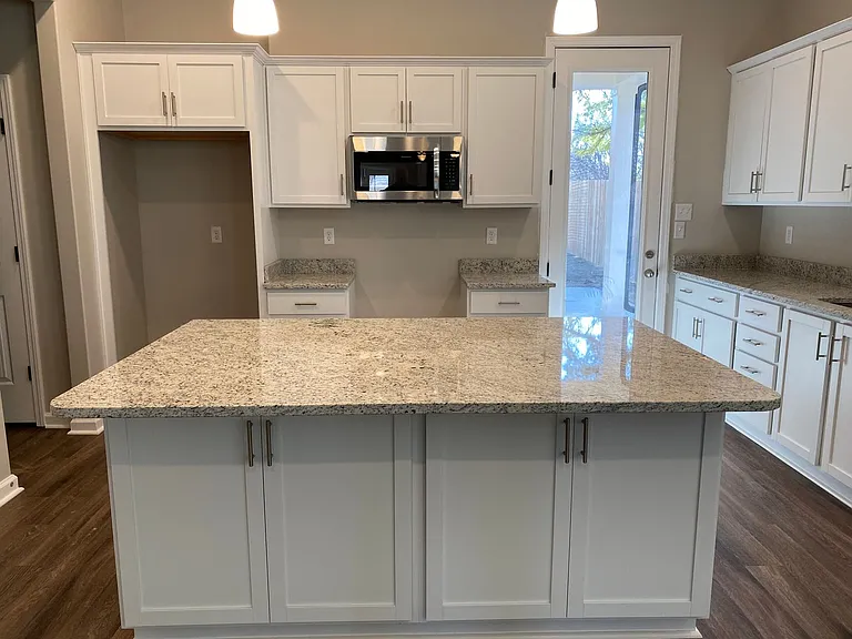 4213 Tutwiler Ave — Photo 5