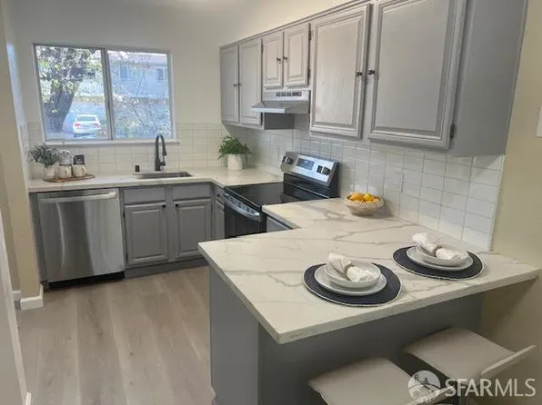 622 Hilton St, Redwood City, CA 94063