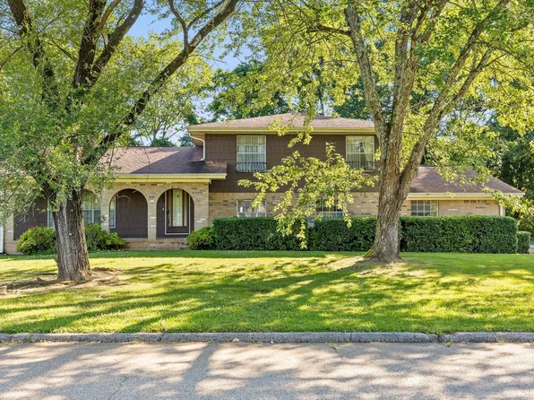 999 Wyndsor Dr, Hixson, TN 37343