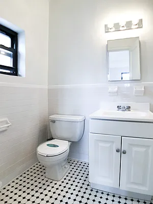 Rented by City Connections Realty | media 6