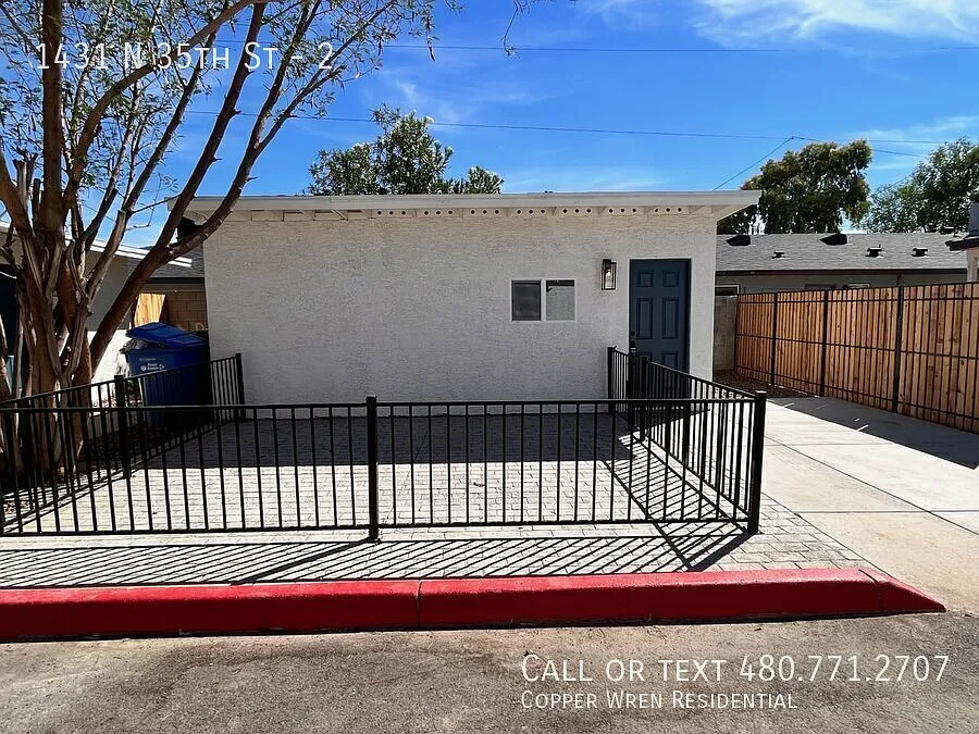 Building Photo - 1431 N 35th St #2