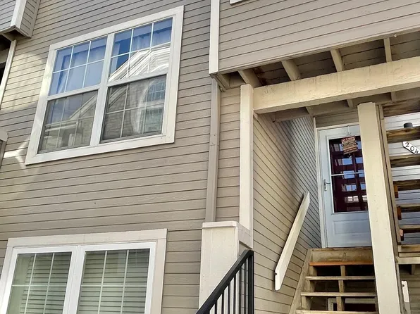 5765 W Atlantic Pl APT 304, Lakewood, CO 80227